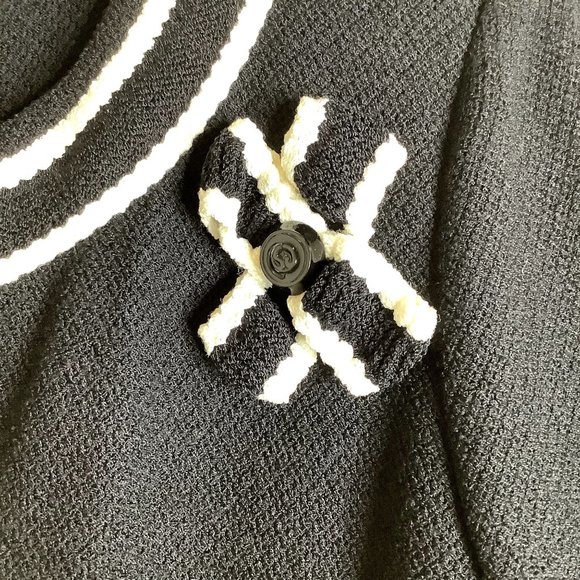 St. John Black Jacket Size 6 - Picture 2 of 5